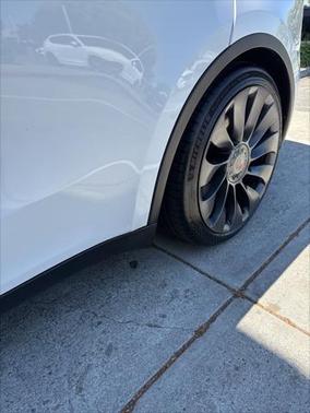 2022 Tesla Model Y Performance Dual Motor All-Wheel Drive