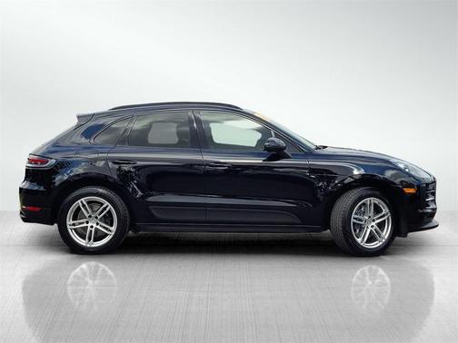 2021 Porsche Macan Base