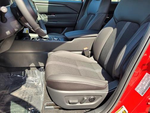 2025 Mazda CX-50 Hybrid Preferred Package
