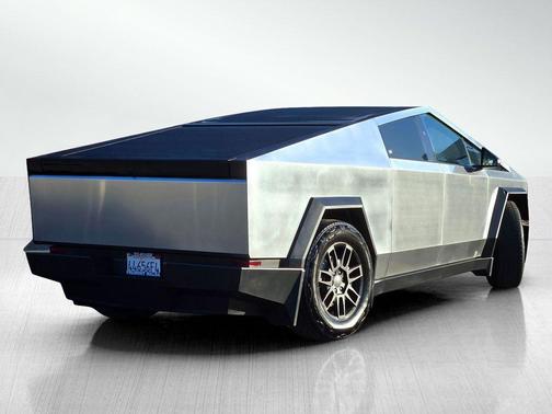 2025 Tesla Cybertruck All-Wheel Drive