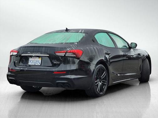 2022 Maserati Ghibli Modena Q4
