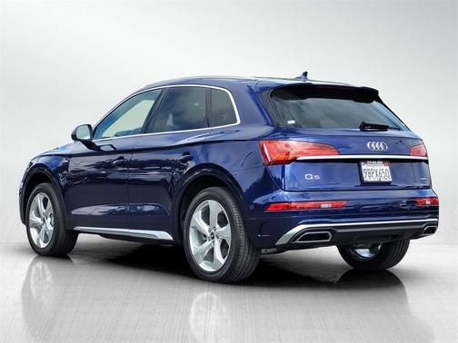 2022 Audi Q5 45 S line Premium Plus