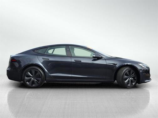 2024 Tesla Model S Long Range
