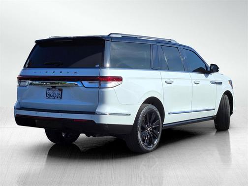 2022 Lincoln Navigator Black Label