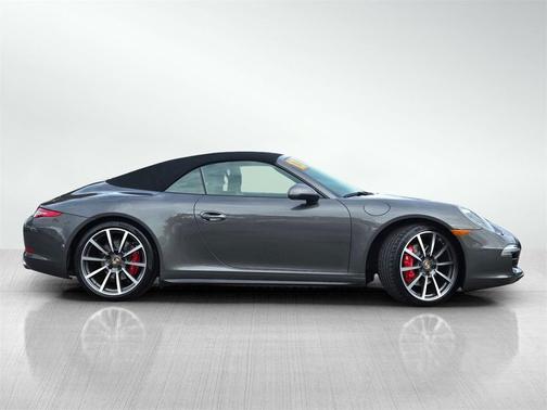 2013 Porsche 911 Carrera 4S Cabriolet