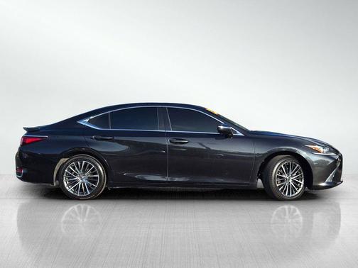 2023 Lexus ES 300h Base
