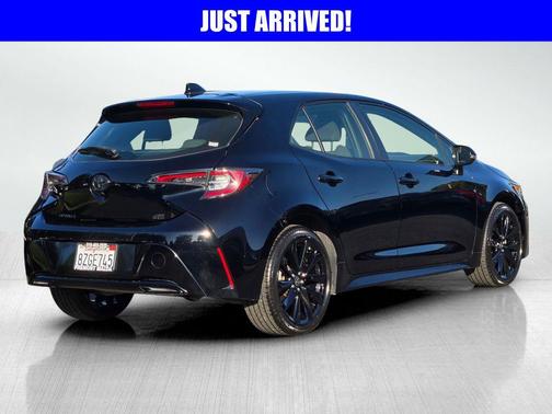 Midnight Black Metallic 2022 Toyota Corolla SE