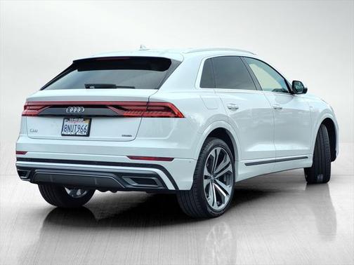 2020 Audi Q8 55 Premium Plus