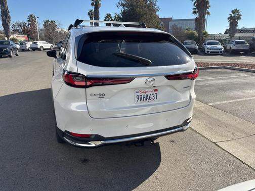 2024 Mazda CX-90 PHEV Premium Plus