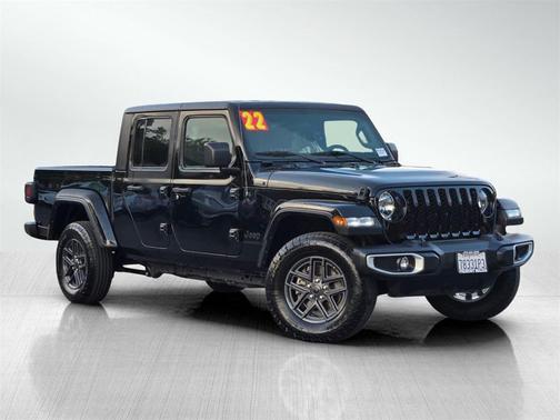 2022 Jeep Gladiator Sport S