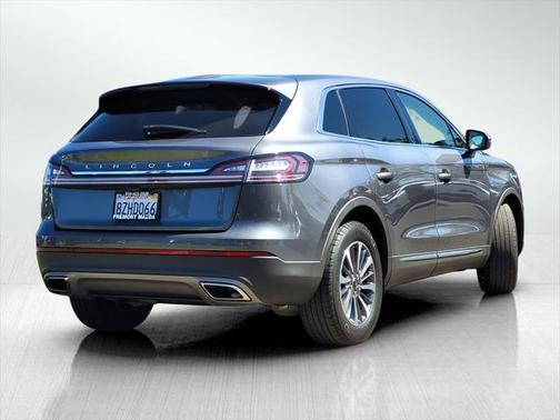 2021 Lincoln Nautilus Reserve