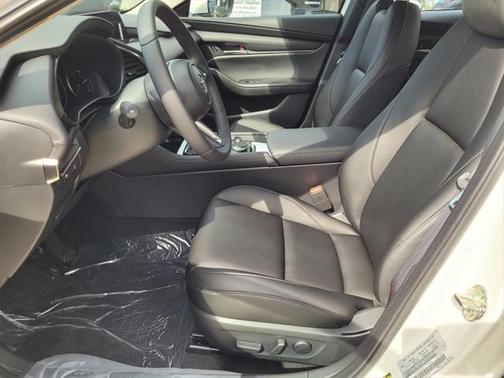 2025 Mazda Mazda3 FWD w/Preferred Package