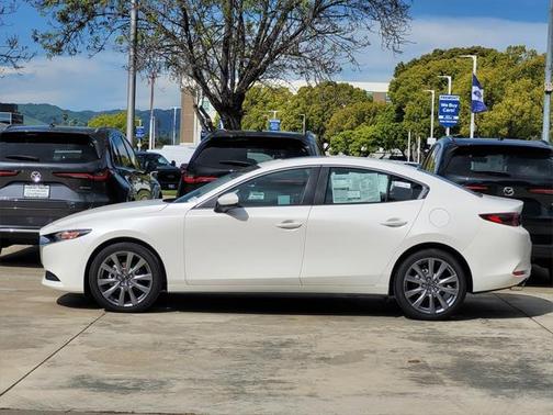 2025 Mazda Mazda3 FWD w/Preferred Package