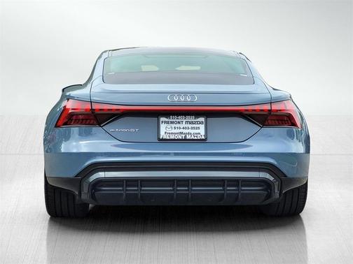 2024 Audi e-tron GT Premium Plus quattro