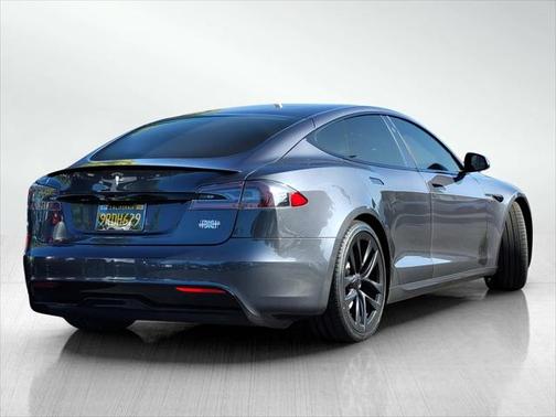 2021 Tesla Model S Plaid