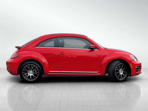 2019 Volkswagen Beetle 2.0T SE