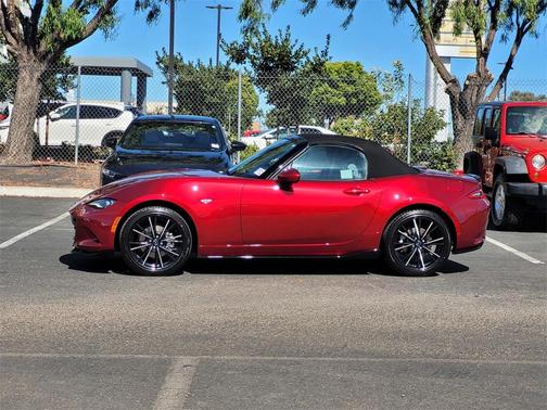2025 Mazda MX-5 Miata Grand Touring