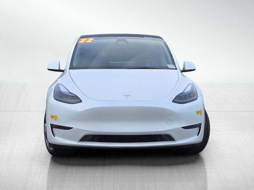 2022 Tesla Model Y Long Range Dual Motor All-Wheel Drive