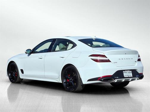 2023 Genesis G70 3.3T RWD