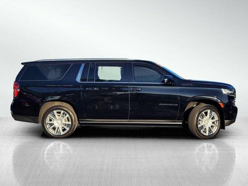 2023 Chevrolet Suburban 4WD High Country