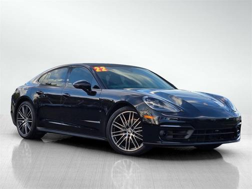 2022 Porsche Panamera 4