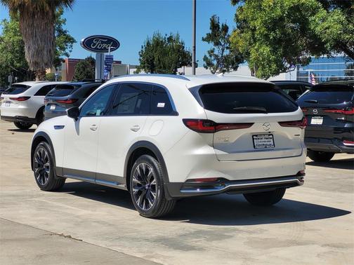 2025 Mazda CX-90 PHEV Premium Plus
