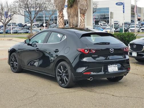 2026 Mazda Mazda3 FWD w/Premium Package