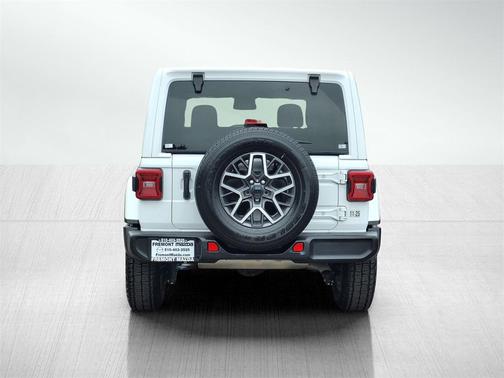 2024 Jeep Wrangler 4-Door Sahara 4x4