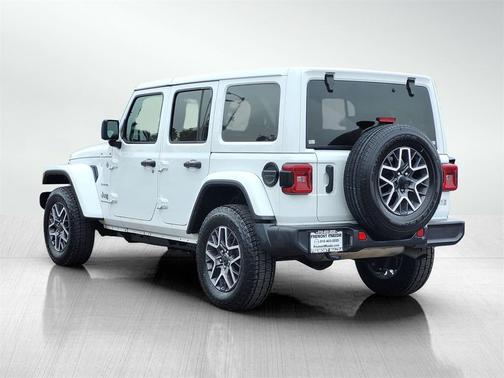 2024 Jeep Wrangler 4-Door Sahara 4x4