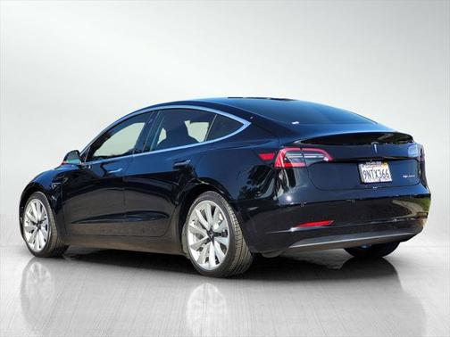 2019 Tesla Model 3 Long Range