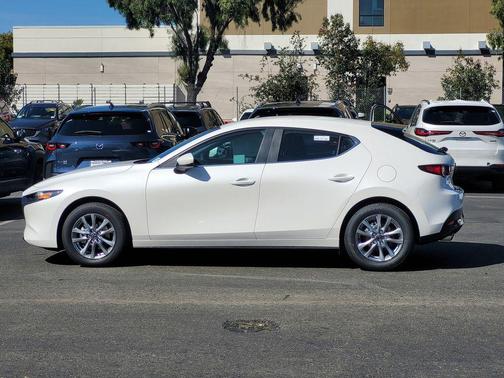 2026 Mazda Mazda3 FWD