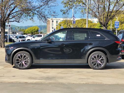2025 Mazda CX-70 PHEV Premium Plus Package
