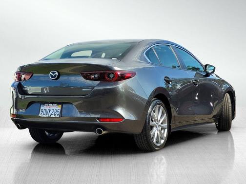 2022 Mazda Mazda3 FWD w/Preferred Package