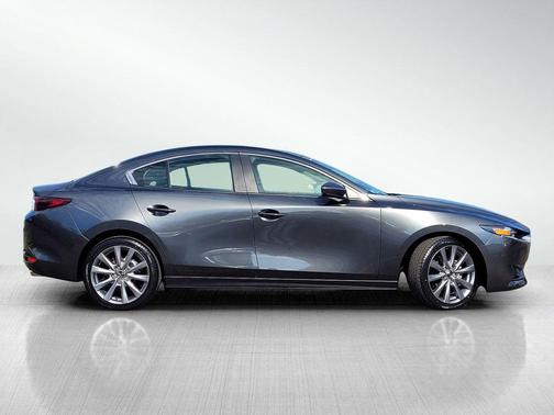 2022 Mazda Mazda3 FWD w/Preferred Package