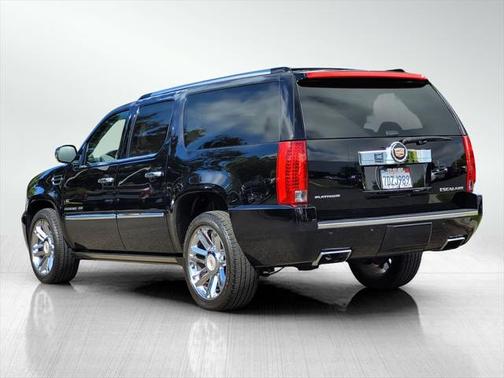 2014 Cadillac Escalade ESV Platinum Edition