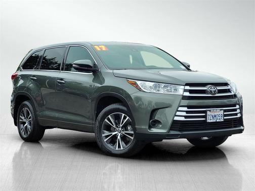 2017 Toyota Highlander LE