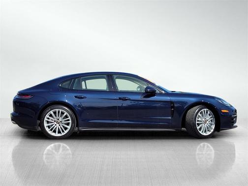2021 Porsche Panamera 4