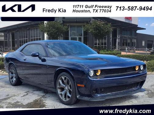2015 Dodge Challenger SXT