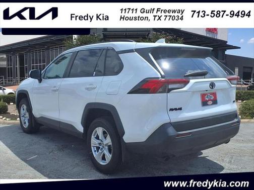 2021 Toyota RAV4 XLE