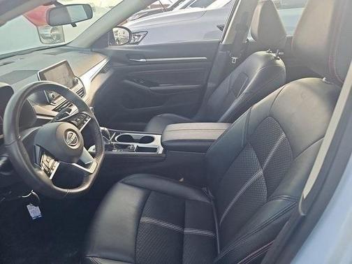 2023 Nissan Altima SR FWD