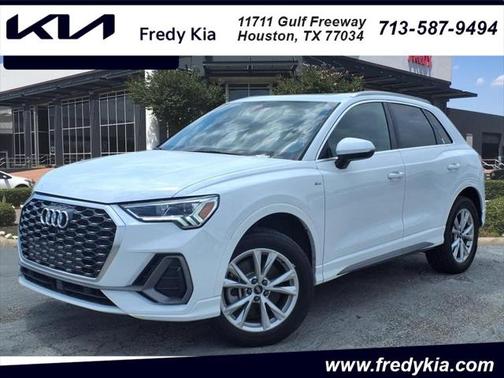 2023 Audi Q3 Premium 45 TFSI S line quattro Tiptronic