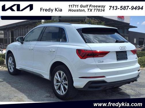 2023 Audi Q3 Premium 45 TFSI S line quattro Tiptronic