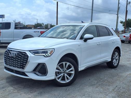 2023 Audi Q3 Premium 45 TFSI S line quattro Tiptronic