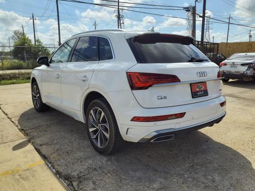 2023 Audi Q5 45 S line Premium Plus