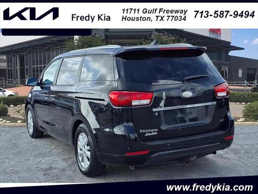 2017 Kia Sedona LX