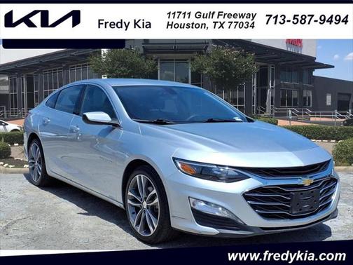 2022 Chevrolet Malibu FWD LT