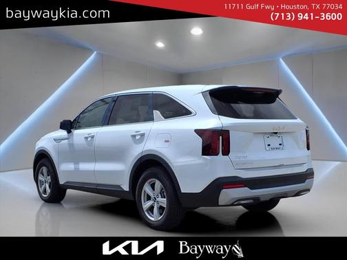 2025 Kia Sorento LX
