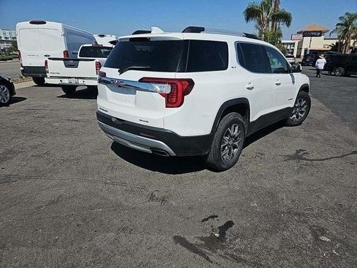 2023 GMC Acadia AWD SLT