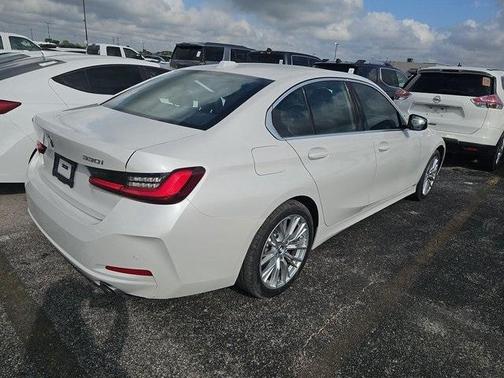 2024 BMW 330 i
