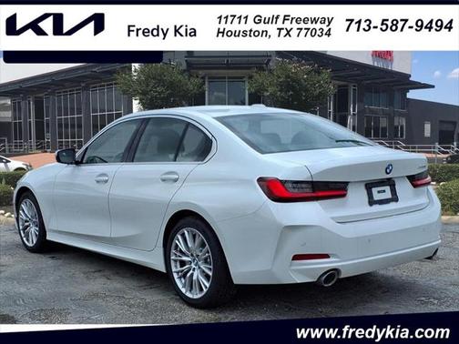 2024 BMW 330 i
